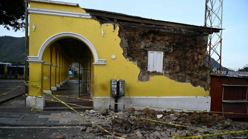 Suben a siete los muertos por sismos en Guatemala