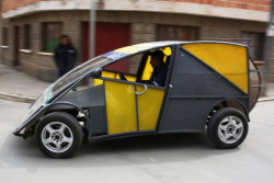 La UPEA lanza nuevo prototipo del “Katari MRC5” con baterías de litio