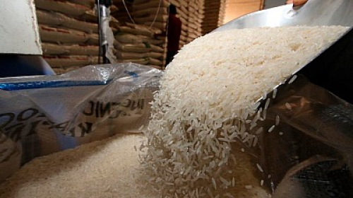 El Gobierno analiza cotizaciones para importar 40.000 toneladas de arroz y abastecer el mercado interno