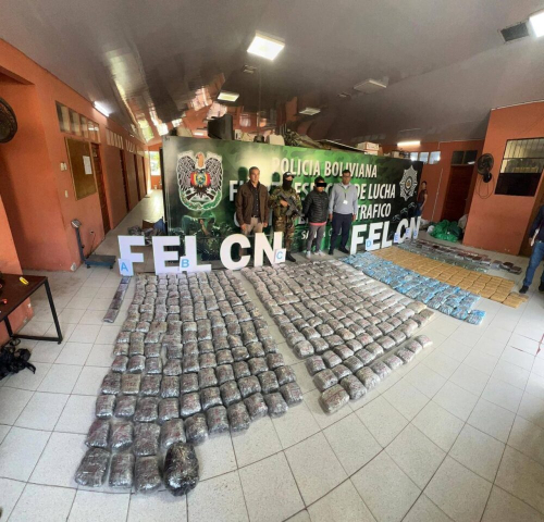 Camión llevaba 300 kilos de droga escondidos entre fardos de cerveza a la frontera con Bras
