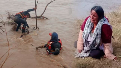 “Queremos encontrar a mi hijo”: Desesperada búsqueda de menor arrastrado por el río en Paurito