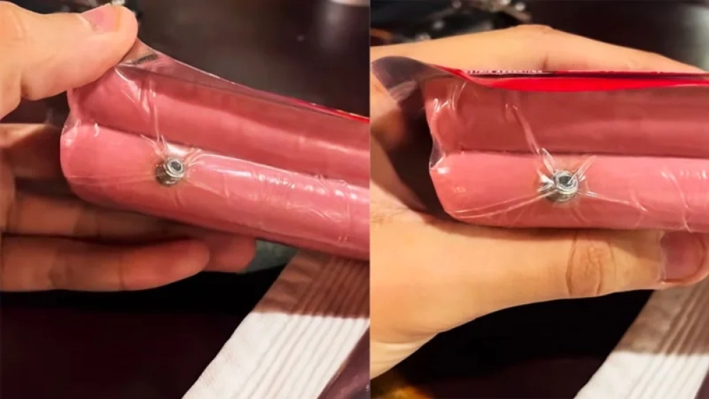 ¿Un tornillo en la salchicha?: joven graba insólito hallazgo y se vuelve viral