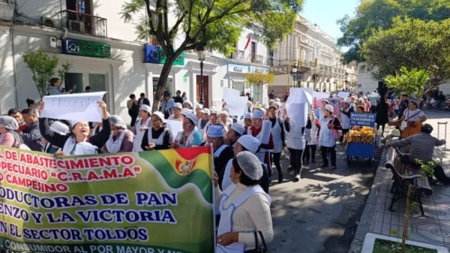 “No haremos más pan”; Panaderos de Tarija marchan contra alza de precios y le dicen adiós al pan de Bs 1