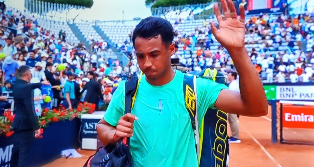 Hugo Dellien da batalla, pero cae con De Miñaur en Roma
