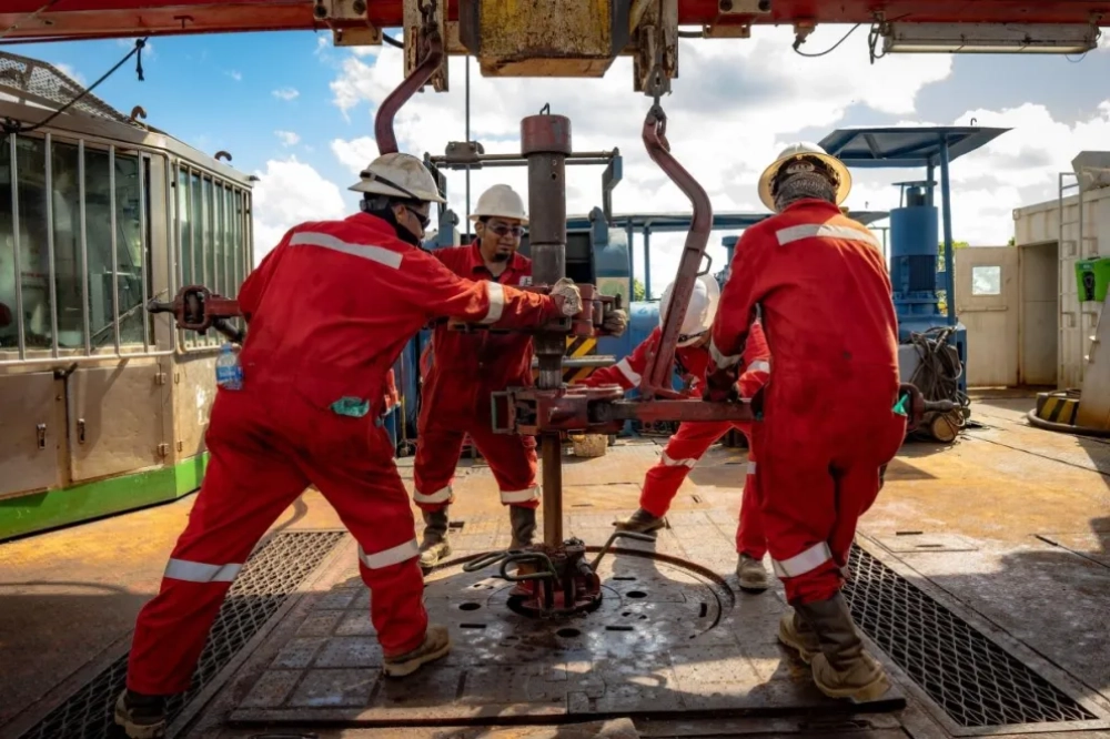 Hallan petróleo en Yapacaní, la siguiente semana empezará a producir 300 barriles diarios