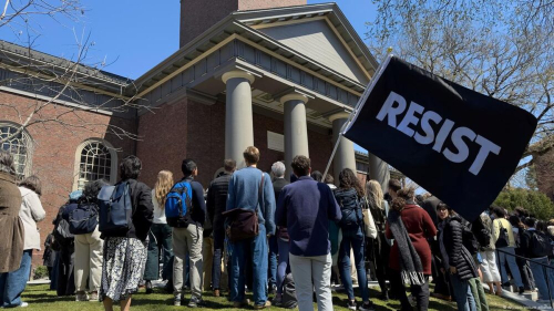 Mundo reacciona a veto a estudiantes extranjeros en Harvard