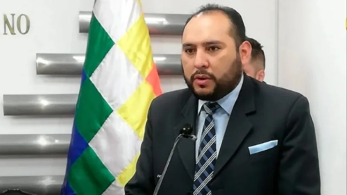 “Tenga cuidado con sus declaraciones”; Ministro Ríos responde al diputado Héctor Arce y las amenazas a la Policía